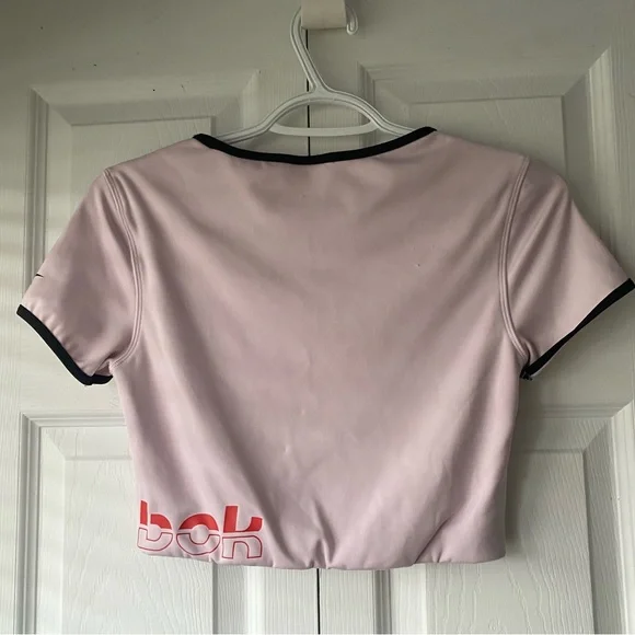 Reebok crop top - Picture 2 of 3